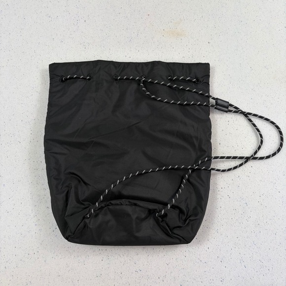 PINK Victoria's Secret Black Mesh Drawstring Cinch Backpack Gym Bag - Picture 6 of 9